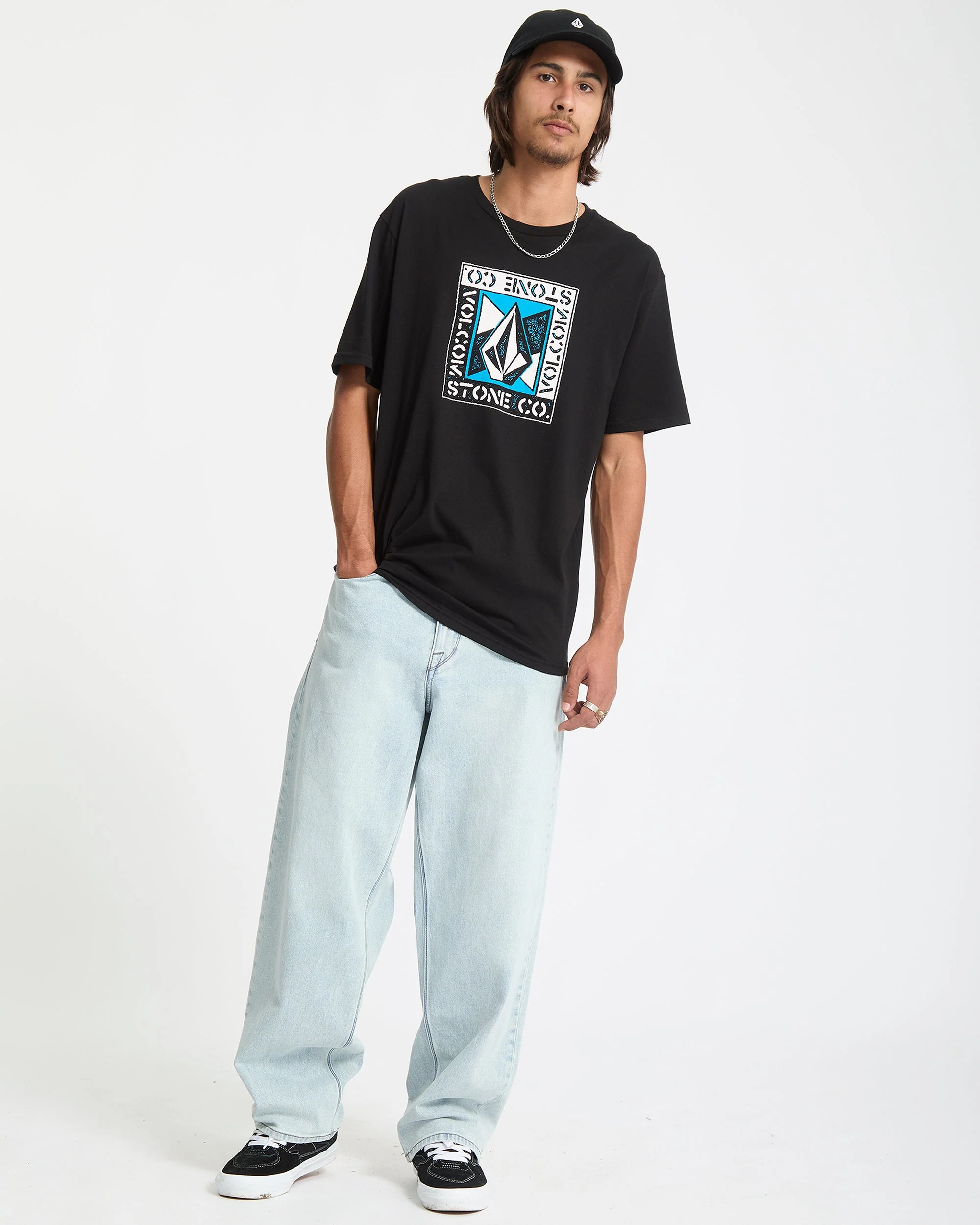T-Shirt Angle Iron - Black - Image 4