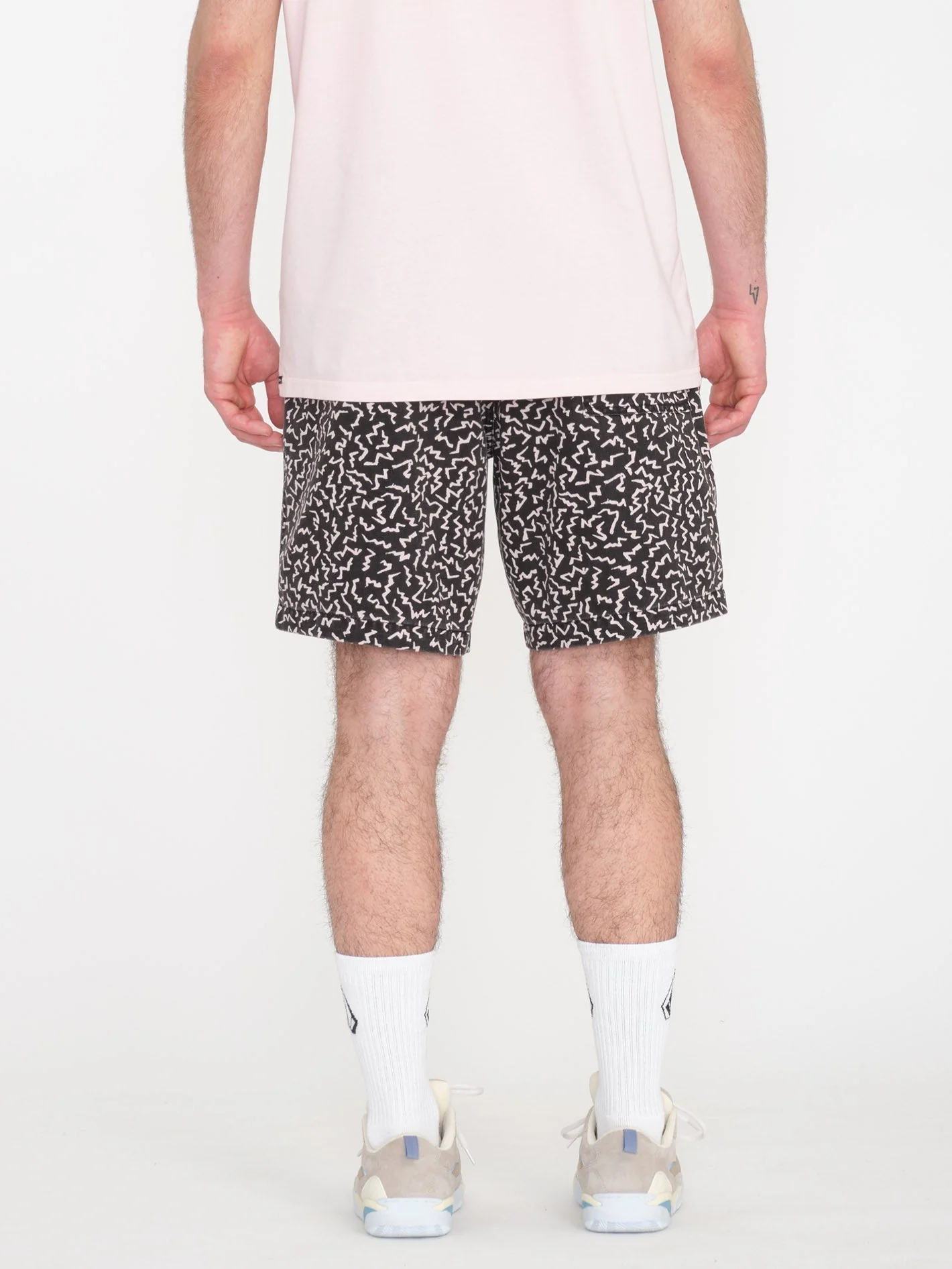 Short Asphalt Beach 18" - BLACK - Image 3
