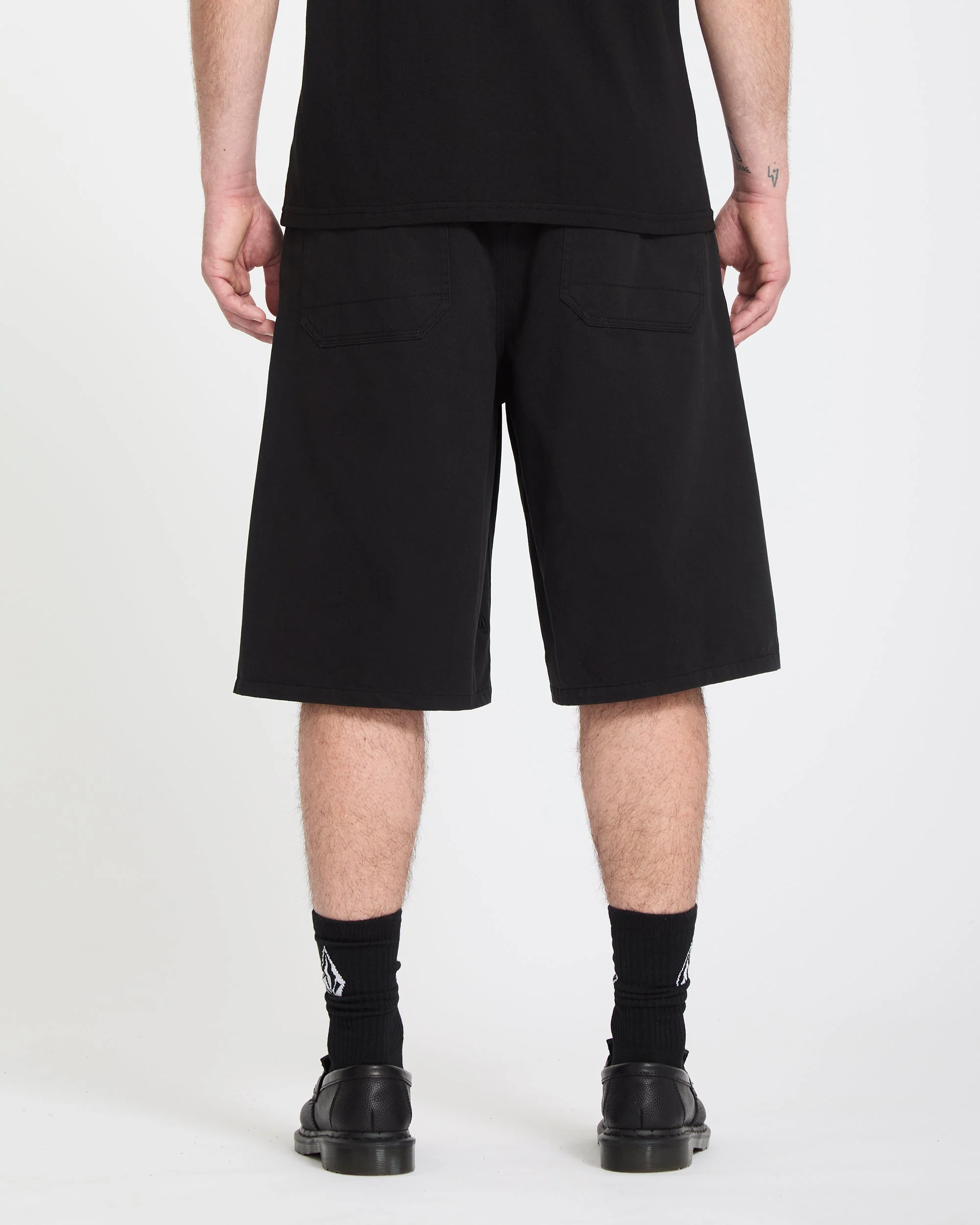 Short Chillow Pleat 24" chino - Black - Image 2