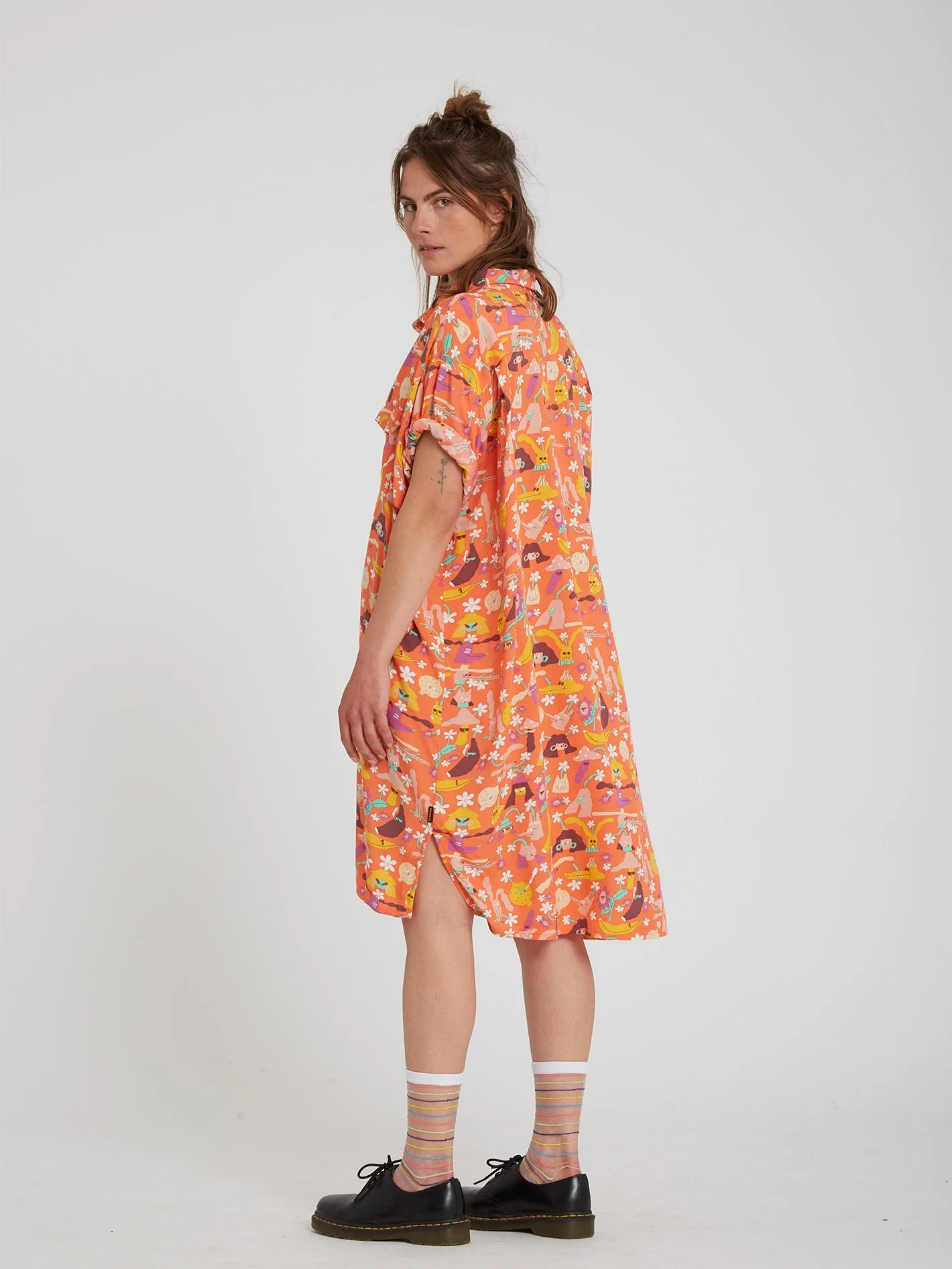 Robe Egle Zvirblyte - LIVING CORAL - Image 7