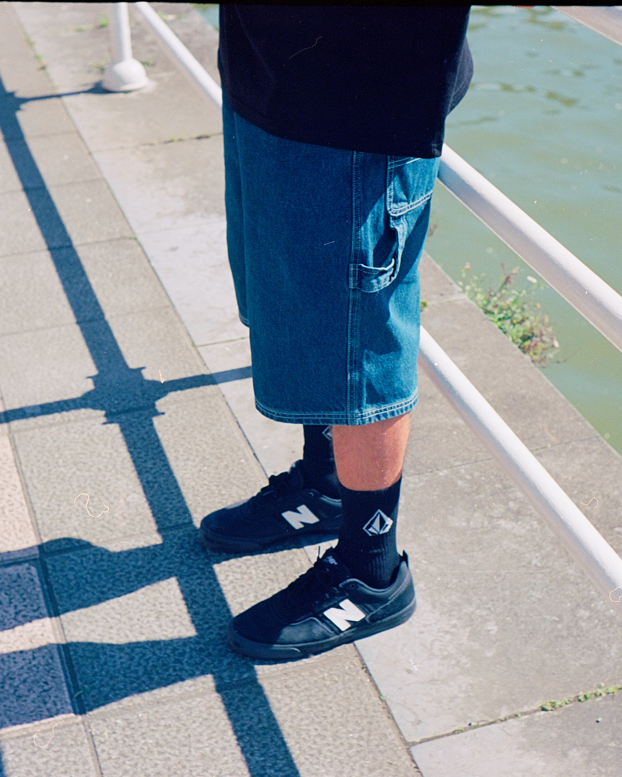 Short Labored Denim Utility - INDIGO RIDGE WASH - Image 5