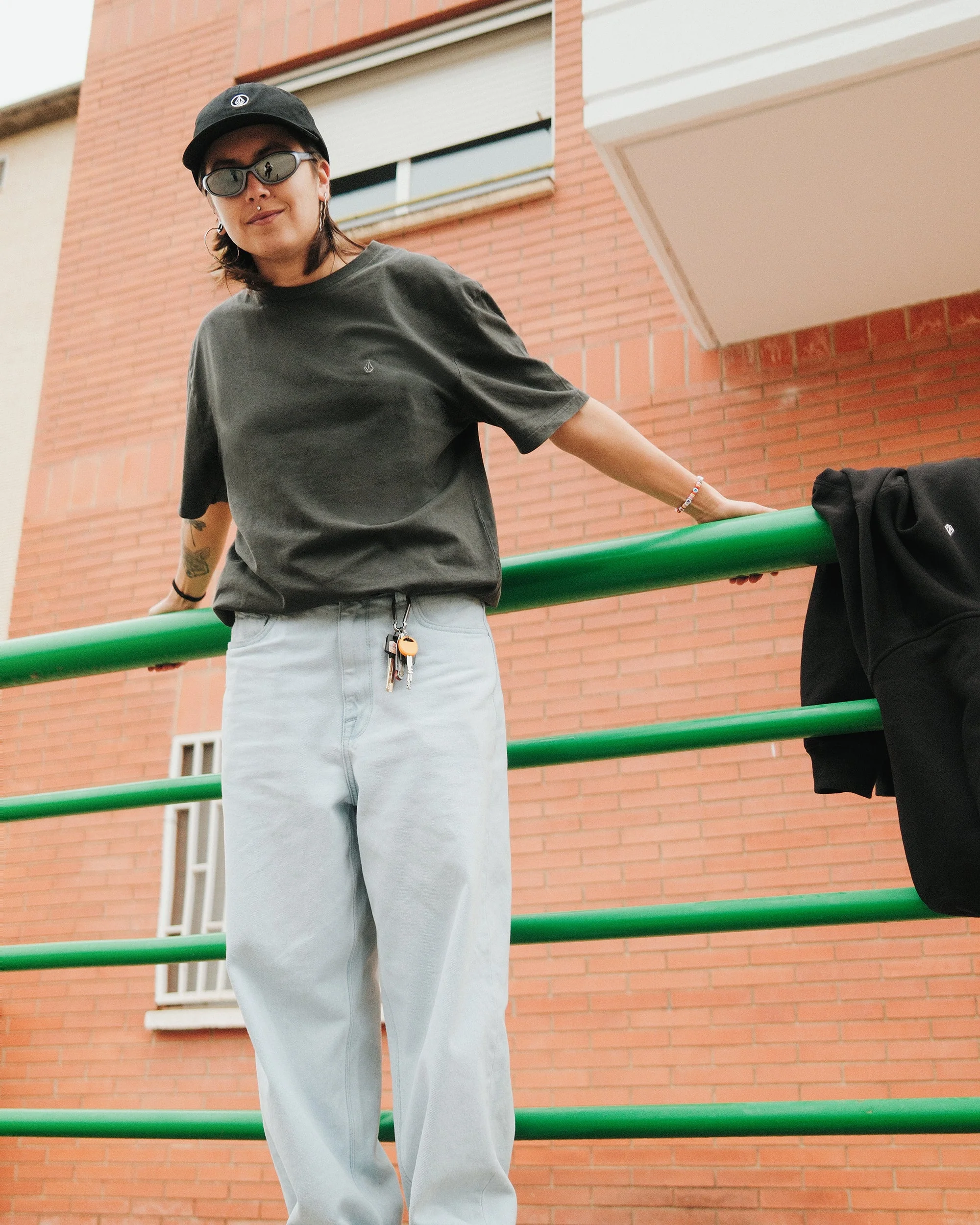 T-shirt Solid Stone - Black - Image 5