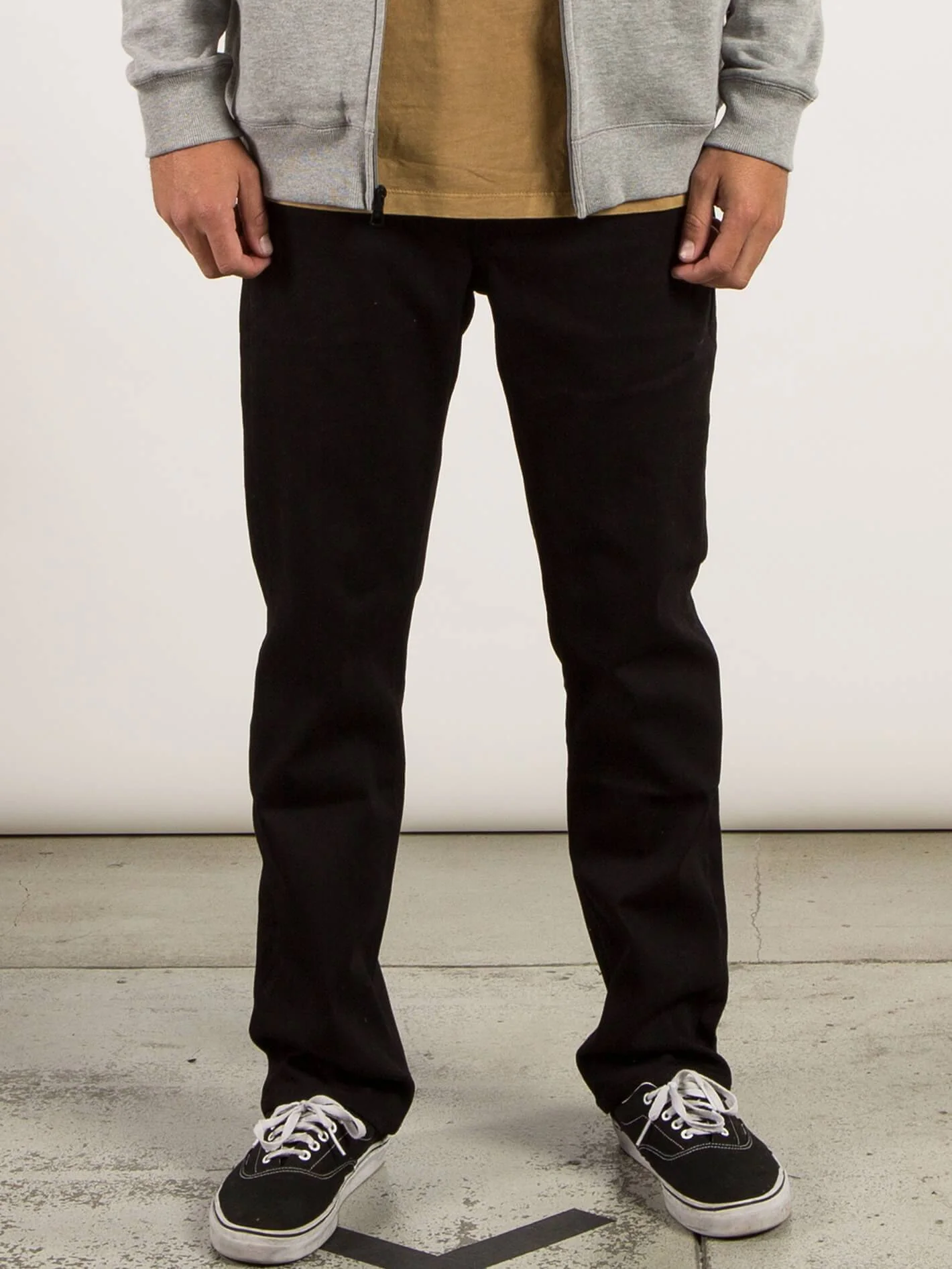 Jean Solver Denim - Black On Black - Image 2