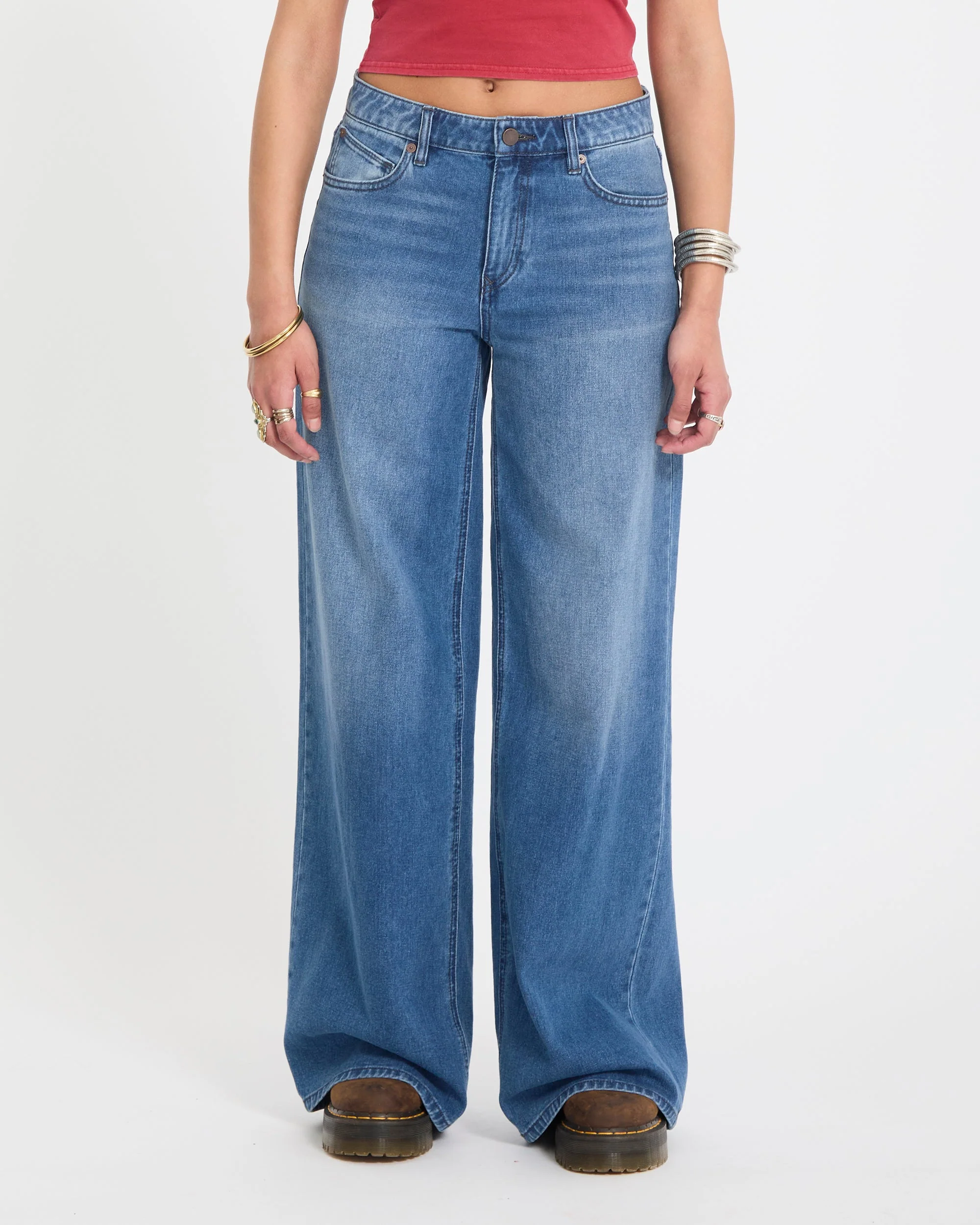 Jean Stoned Boyfriend Low Rise - Worn Light Blue - Image 7