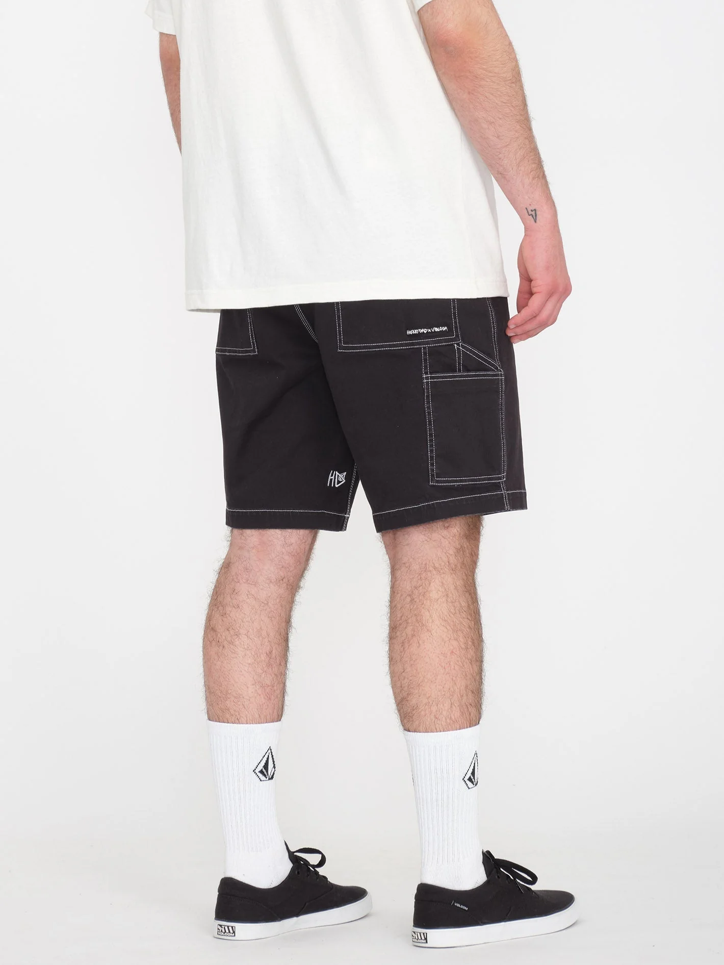 Short V Ent Hockey Dad 20" - BLACK - Image 2