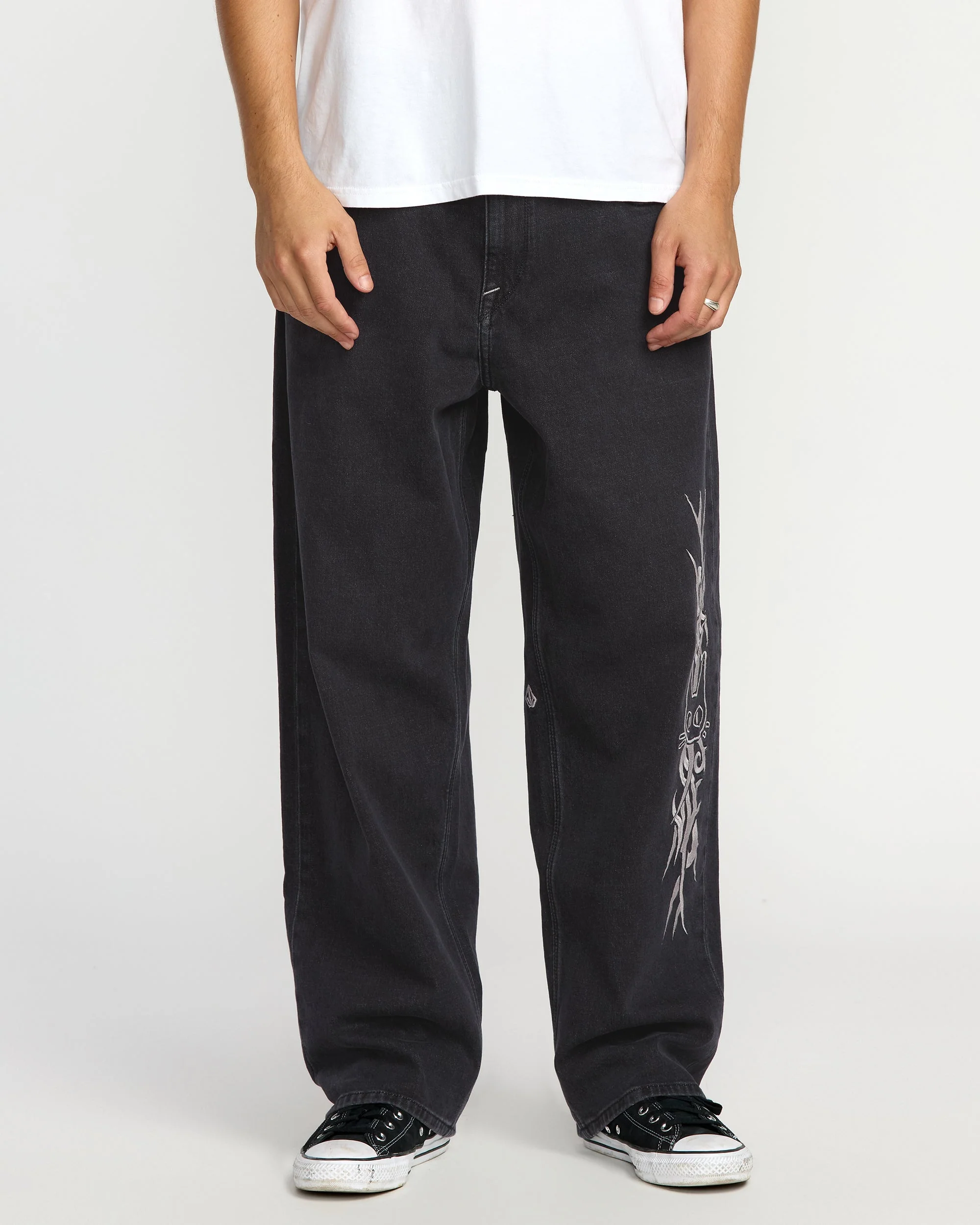 Jean Volcom Ent Tisakorean - Fade To Black